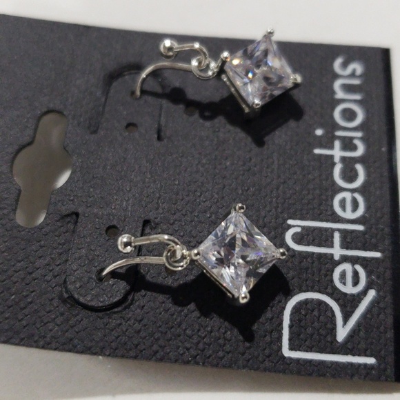 Silver Crystal Drop Earrings – Sparkling Square-Cut Cubic Zirconia, Lever-bsck - Picture 5 of 10